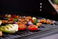 Gassgrill med 4 brennere og sidebrennere – Grillexpert